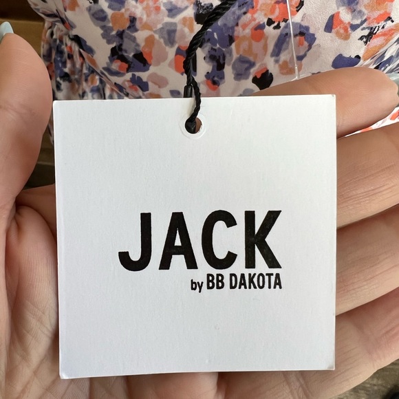 BB Dakota Floral Dress Size L. NWT - Picture 4 of 7